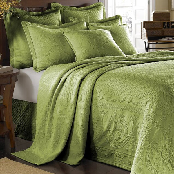 King Charles Matelasse 100% Cotton Traditional Coverlet